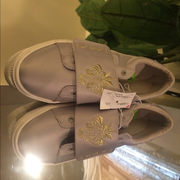 Bebe light grey satin sneakers - Picture 5 of 6